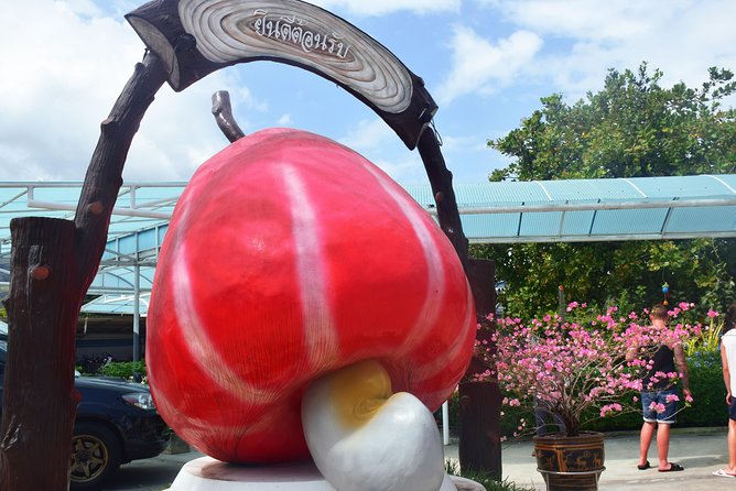 Phuket City Tour: Wat Chalong, Big Buddha and Landmark (Join)