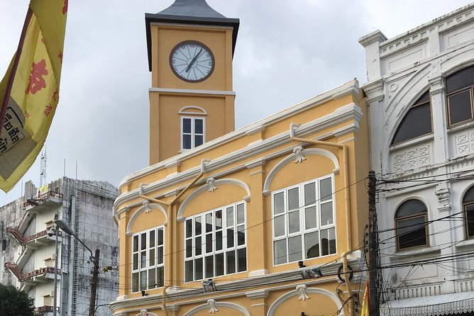 Phuket Full Day City Tour & Lunch & Tiger Park