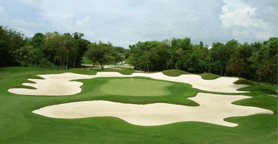 Play Hard Rock Golf Course