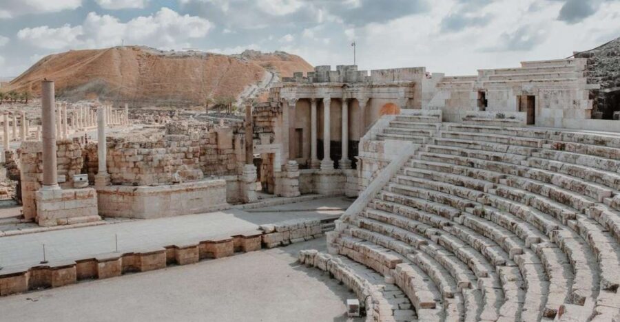 Pompeii & Naples Tour From Naples