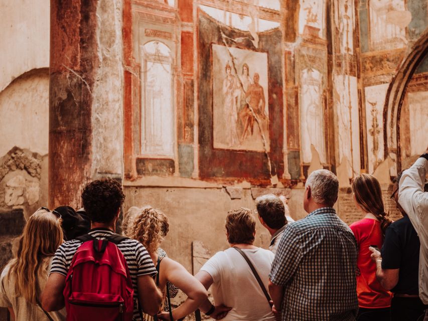 Pompeii: Small-Group Tour of Pompeii and Herculaneum