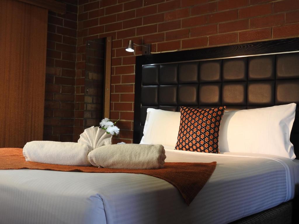 Pooraka Motor Inn - Property Overview
