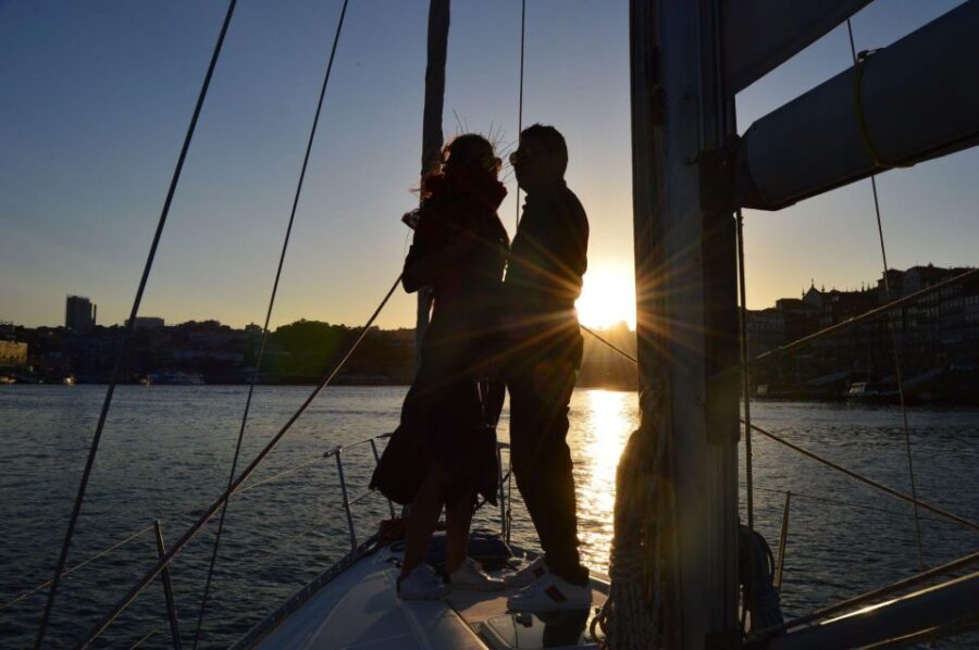 Porto: Sailing Boat Tour on the Douro River