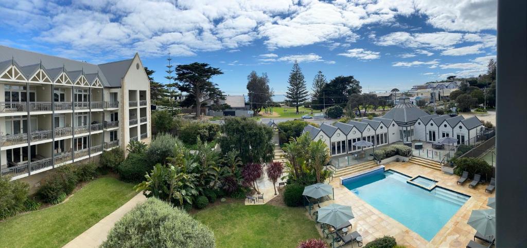 Portsea Village Resort Review