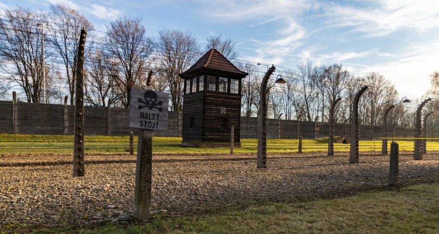 Prague: Tour to Auschwitz Birkenau - Tour Overview