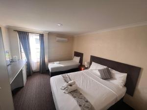 Prince of Wales Hotel, Bunbury - Hotel Overview