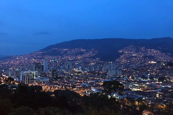 Private and Night Tour of the City of Medellin - Parque Lleras Experience
