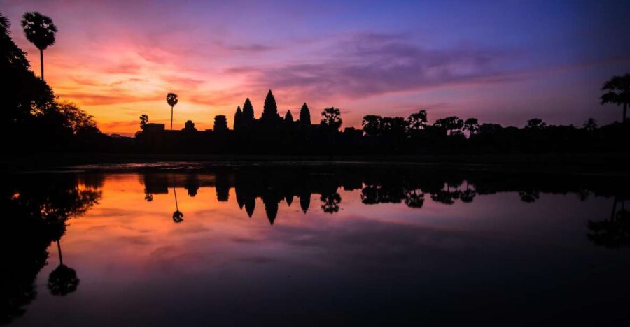 Private Angkor Sunrise, Guide Breakfast and Tuktuk Included