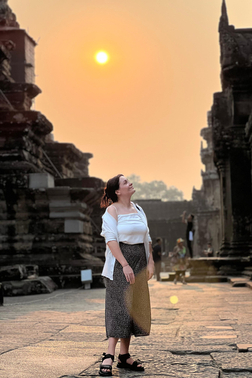Private Angkor Sunrise Tour by Air-conditioned Vehicle
