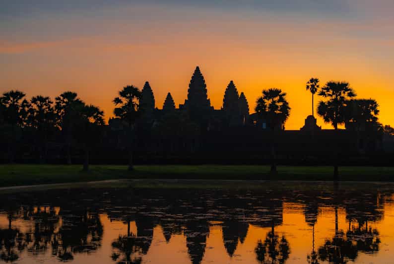 Private Angkor Wat Sunrise Tour With Breakfast