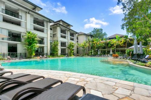 Private Apartments in the Temple Beachfront Resort Palm Cove - Property Overview
