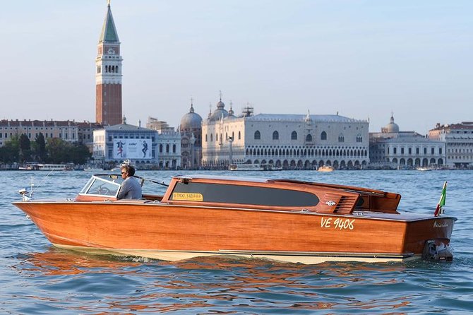 Private Arrival Transfer From Marco Polo Airport to Venice