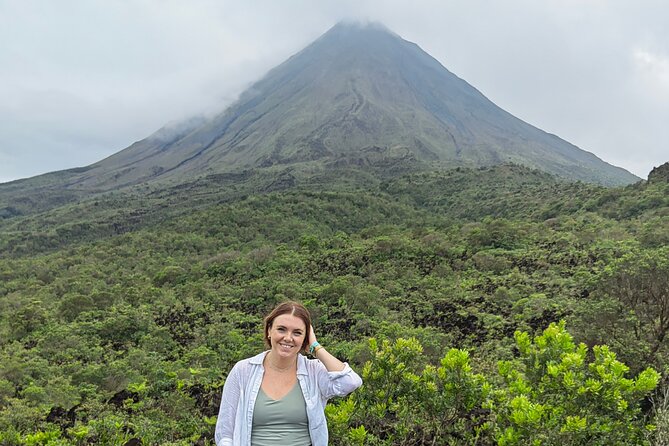 Private Guide Hanging Bridges, Fortuna Waterfall, Arenal Volcano