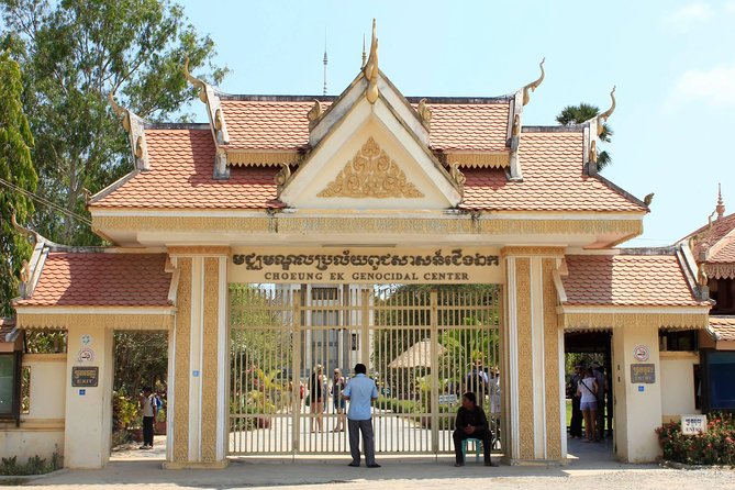 Private Half Day Trip to Genocidal Museum & Killing Field