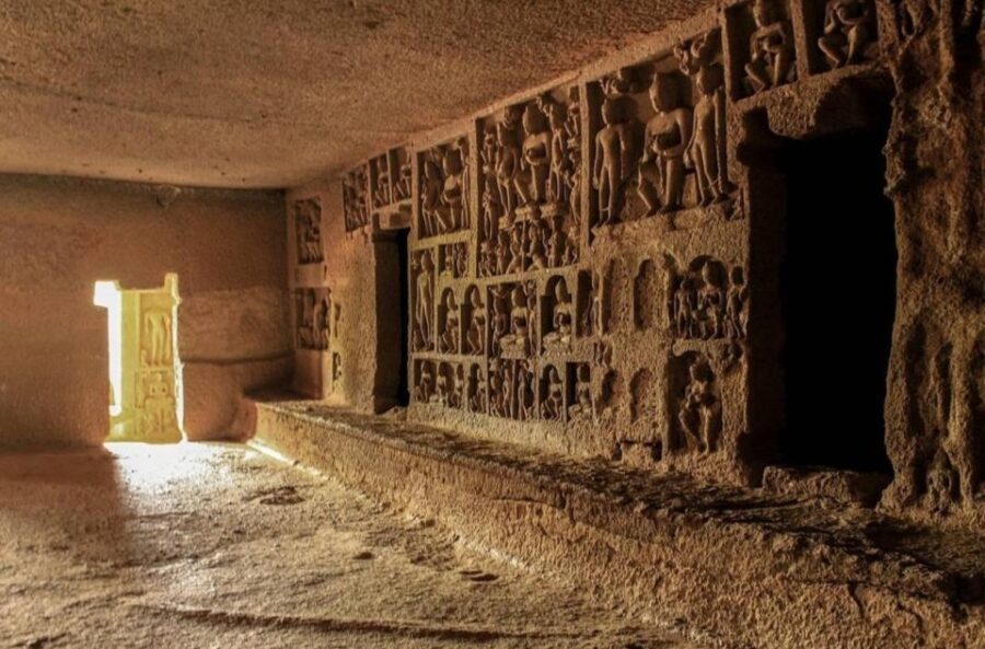 Private Kanheri Buddhist Caves Tour Including AC Vehicle