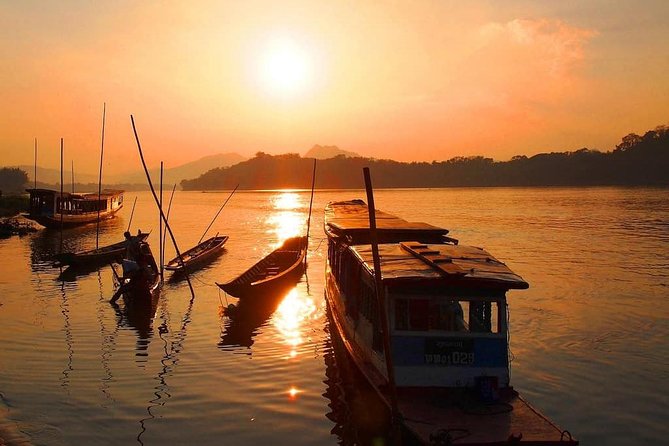 PRIVATE Luxury Sunset Mekong AFTERNOON TRIP With BBQ DINNER & COOK CLASS