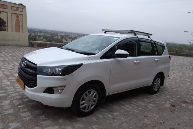 Private One-Way Transfer Agra to Delhi Drop