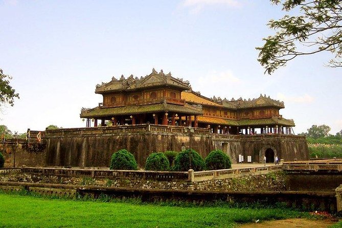 Private Shore Excursion to HUE IMPERIAL CITY From Chanmay/Tiensa Port
