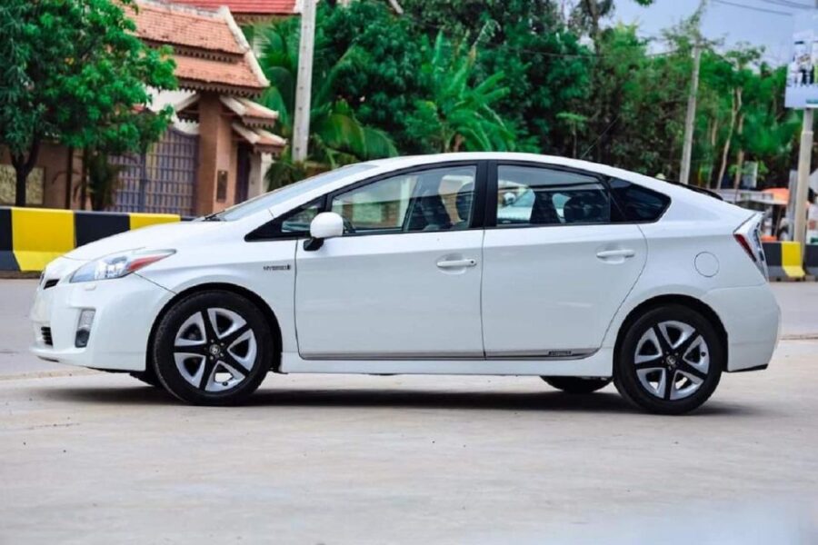 Private Taxi Transfer From Sihanouk Vile to Phnom Penh City