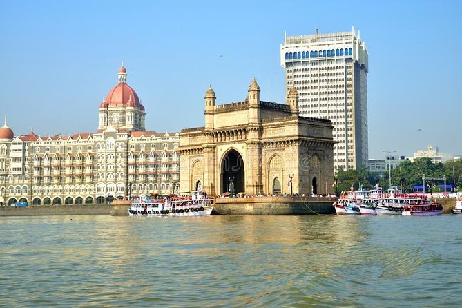 Private Temple Tour and Mumbai Sightseeing Tour Including AC Vehicle