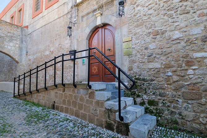 Private Tour in The Jewish Quarter & Grand Masters Palace