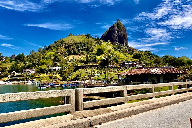 Private Tour to Guatapé With Helicopter Boat Ride and Roca Peñol