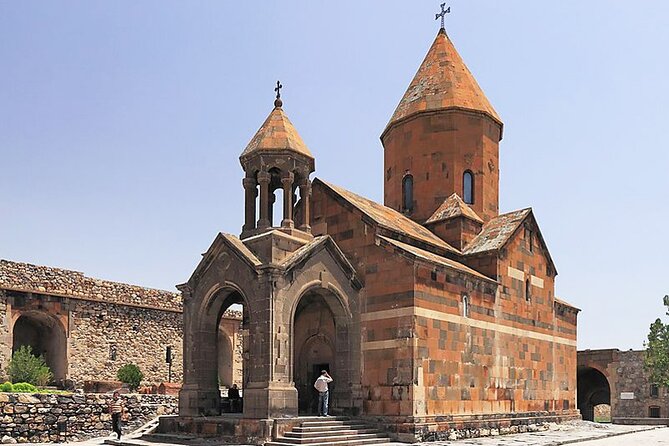 Private Tour to Khor Virap, Ancient Areni Cave or Areni Winery, Noravank