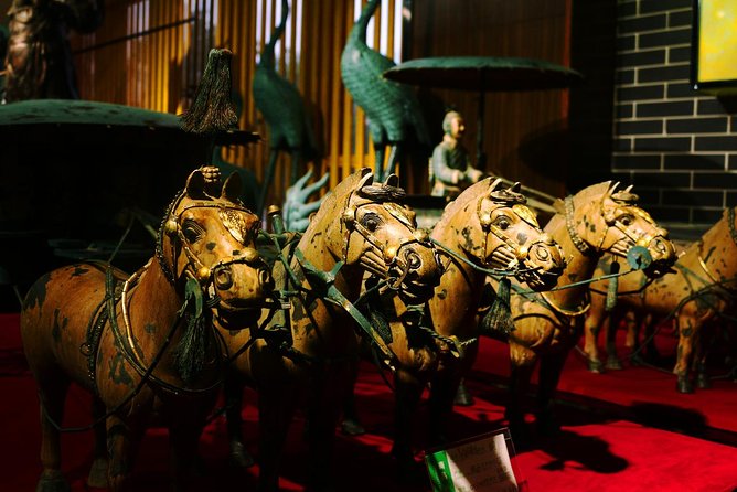 Private Xian Highlight Tour: 6 Hours Terracotta Warriors and Local Snack