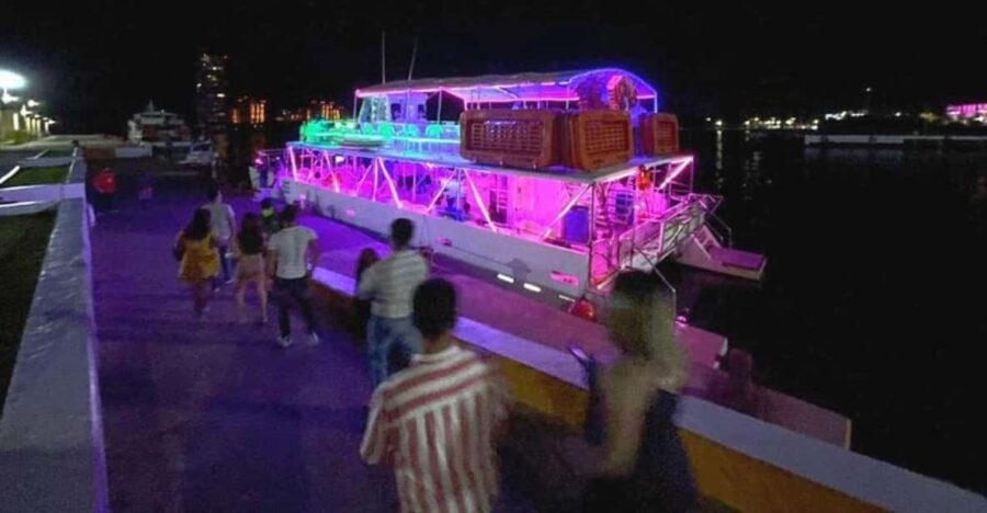 Puerto Vallarta: Neon Boat Party With DJ and Open Bar