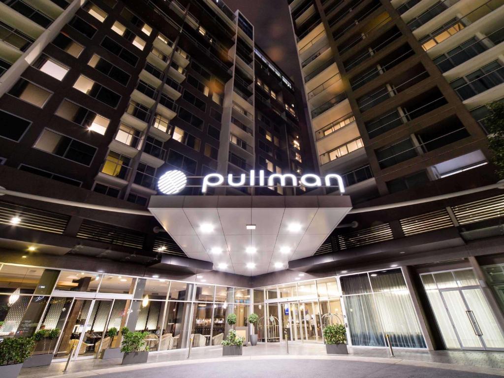 Pullman Adelaide Review