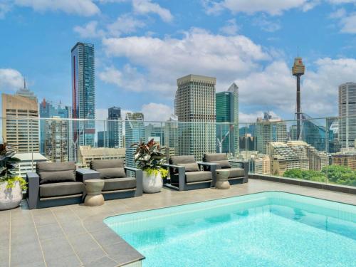 Pullman Sydney Hyde Park - Location and Nearby Attractions