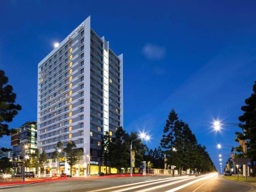 Pullman Sydney Olympic Park - Hotel Overview