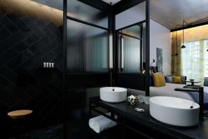 QT Melbourne – A Luxury Hotel Review