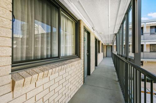 Quality Inn Sunshine Haberfield - Hotel Overview