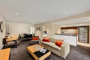 Quest Docklands Review - Overview and Location
