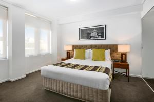 Quest Jolimont - Location and Neighborhood