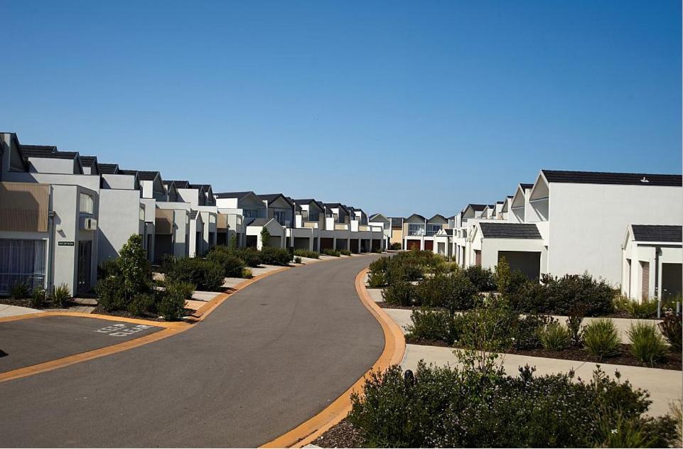 Quest Sanctuary Lakes - Accommodation Features