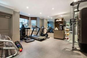 Radisson Blu Hotel, London South Kensington - Formerly Vanderbilt - Nearby Attractions