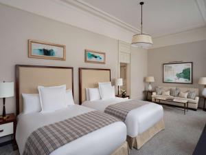 Raffles London at The OWO - Remarkable Location and Nearby Attractions