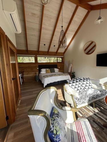 Best Hotels In Cockatoo