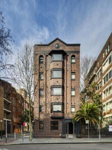 Regents Court Sydney - Property Overview and Location