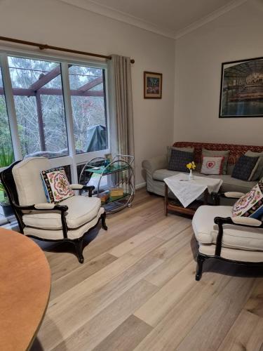 Retreat in Stirling - Property Overview