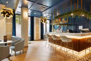Riu Plaza London Victoria - Hotel Overview
