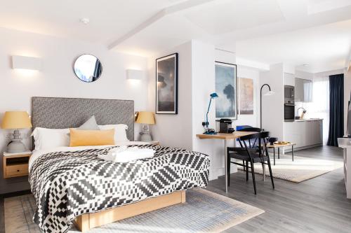 Rockwell East-Tower Bridge - Property Overview