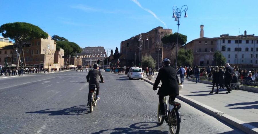 Rome: Early Morning Ebike Tour