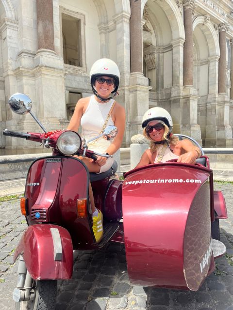 Rome: Evening Fiat 500 and Vespa Prosecco Tour