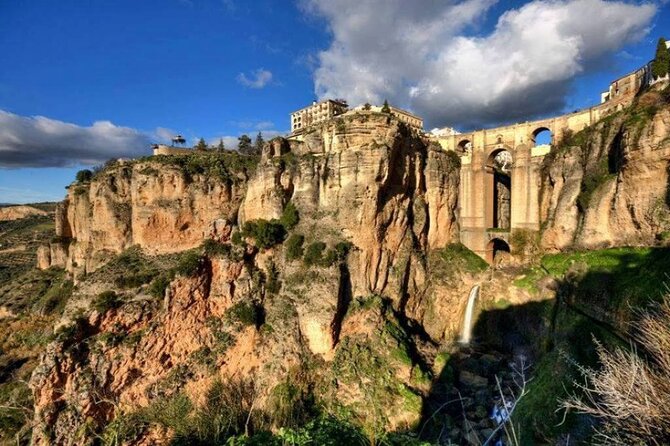 Ronda Historical Walking Tour With Bullring Entrance - Tour Overview