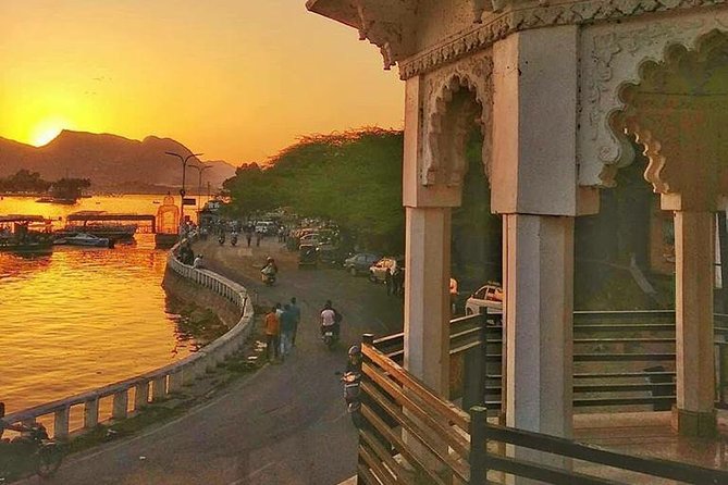 Round Trip Transfers to Sajjangarh Monsoon Palace With Tickets - Tour Options and Pricing