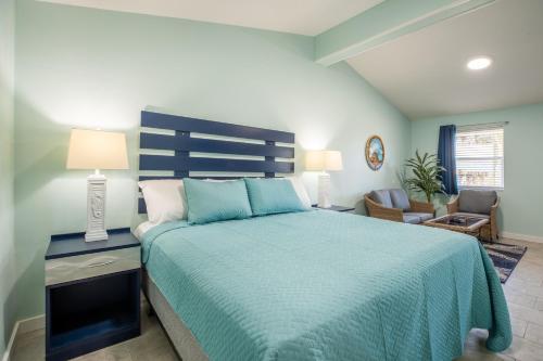Salt Air Inn & Suites - Hotel Overview