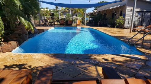 Samson Beach Chalets - Property Overview